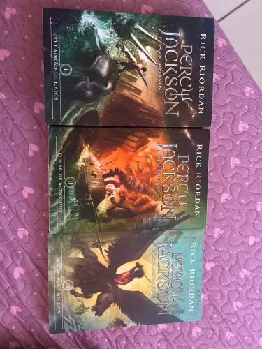 Primeiros três livros da saga ?Percy Jackson?