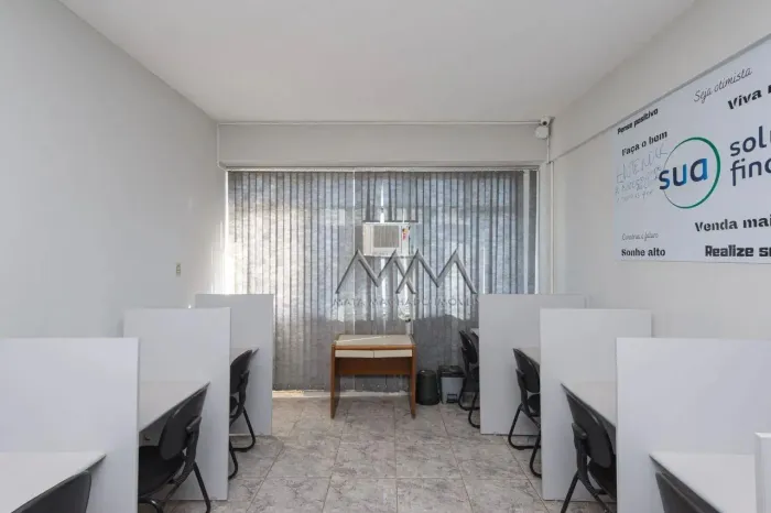 Sala à Venda ou Locação no Centro | 45 m²