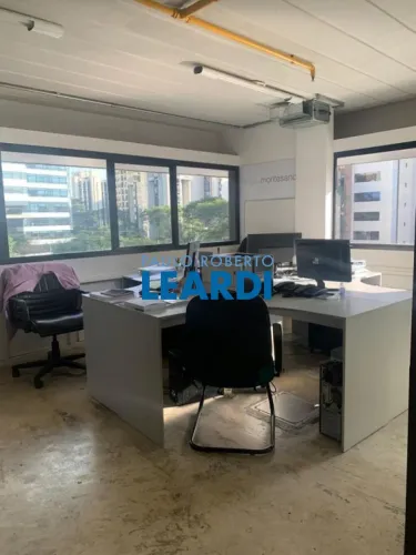 CONJ. COMERCIAL - BROOKLIN - SP