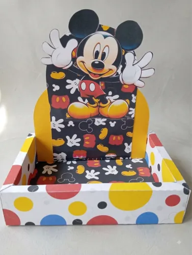 Caixas personalizadas de vários temas