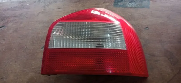 Lanterna Audi A3 2001 2002 2003 2004 2005 2006
