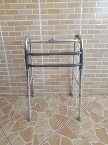 Andador em Alumínio 3x1 dobrável, articulado e regulável (130kg)