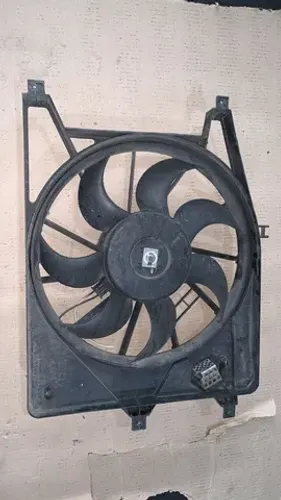 Ventilador do Radiador Sandero/Logan 2007 à 2014 - *3