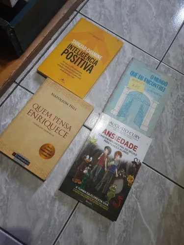 LIVROS