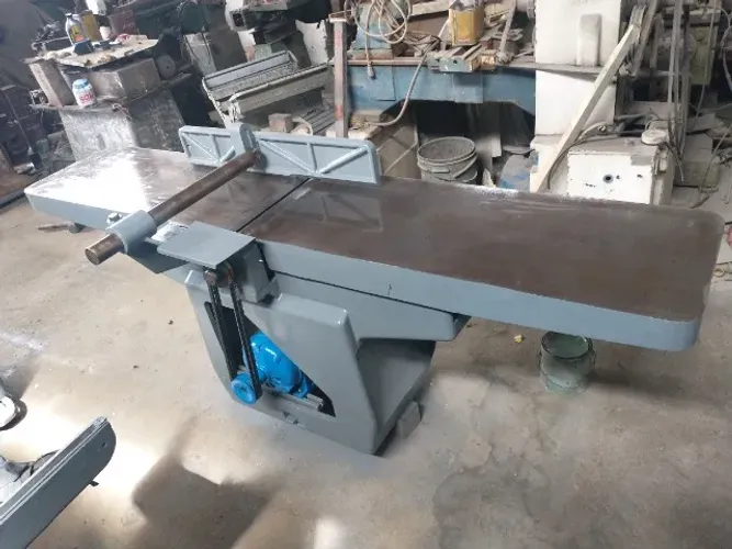 Plaina invicta 42×220 motor trifasica