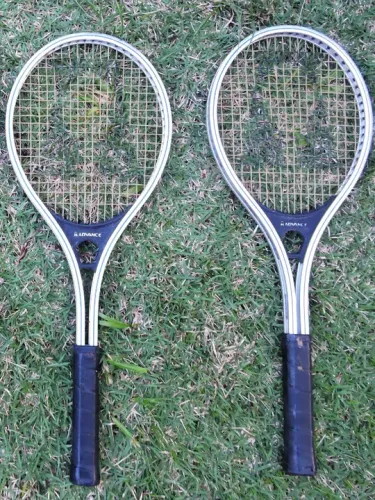 2 raquetes de tênis ADVANCE usadas L-2