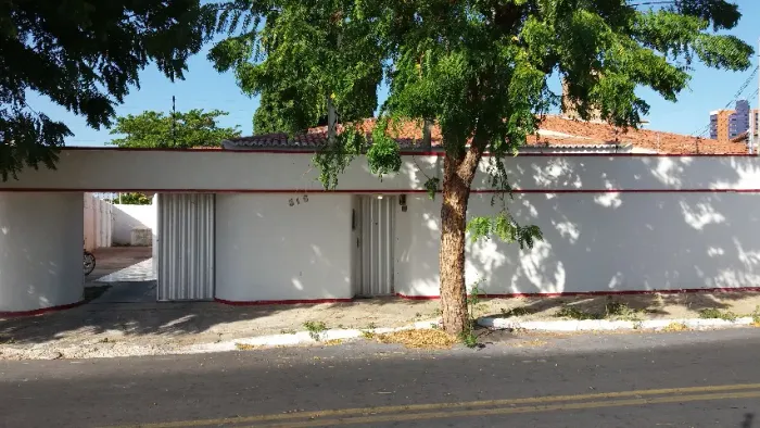 Casa com 3 quartos Doze Anos