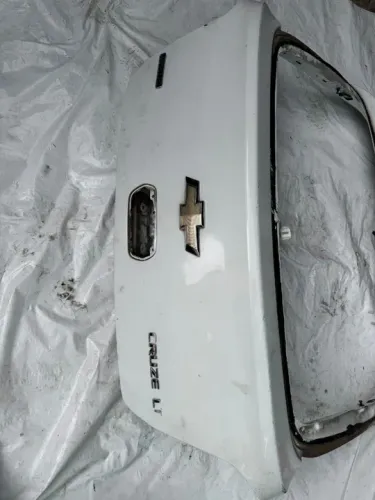 tampa traseira gm cruze hatch original 2012/2016