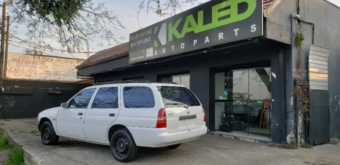 Sucata Ford Escort SW Zetec 1.8 16v 2002 venda de peças