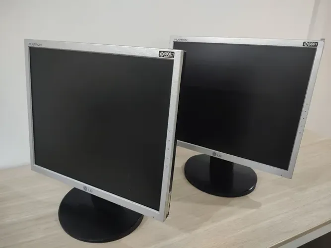 Monitor 17" R$150,00 Cada 