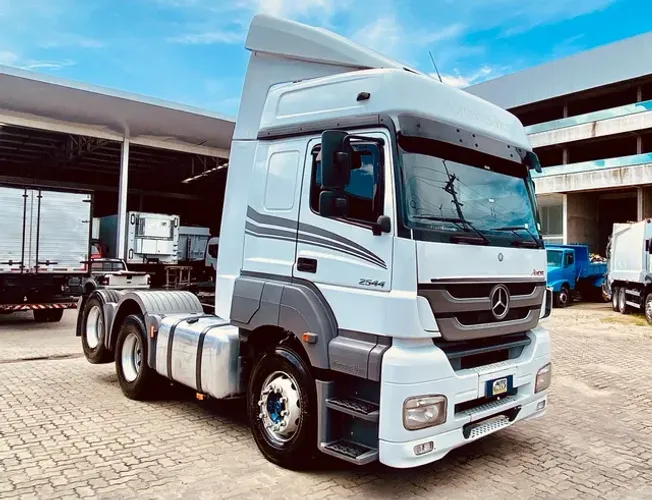 Mb Axor 2544 Ano 2021 (extra) 217.000 km (aprox)estado de zero
