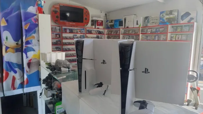 PS5 SLIM DISCO NOVINHO NA CAIXA. ACEITO SÉRIES + VOLTA. PARCELO, LOJA.