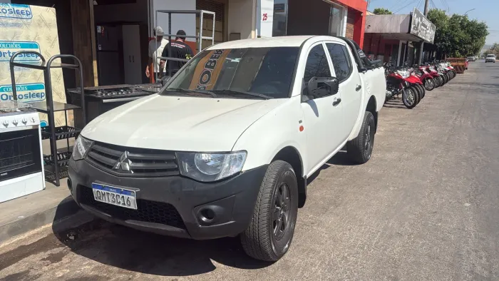 Mitsubishi L200 Triton GL 3.2 CD TB Int. Dies. Mec. 2018