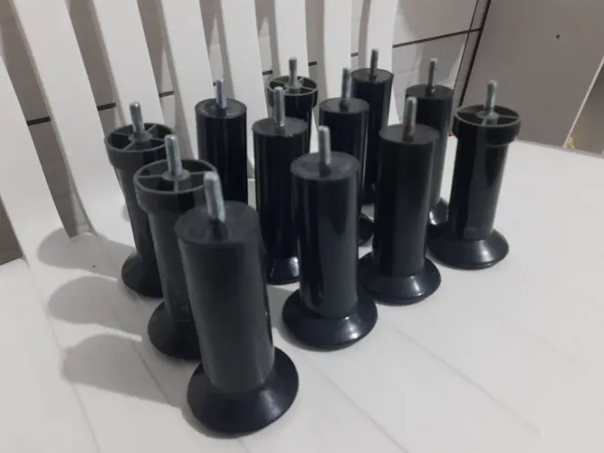 Pés de Cama em Plástico - kit 12 Peças