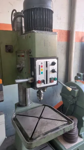Furadeira rosqueadeira