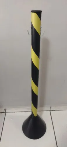Pedestais para sinalização e demarcação 