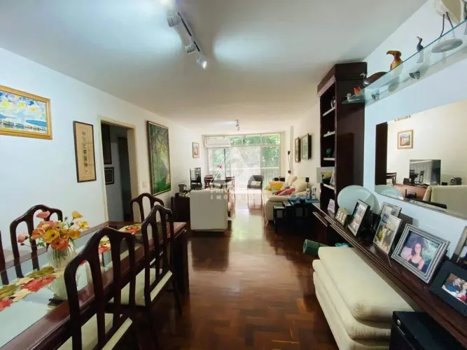 Apartamento 4 Quartos com Varandão e Vista para a Lagoa