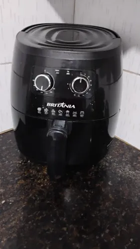 FRITADEIRA ELÉTRICA AIR FRYER BRITÂNIA BFR15P 6L 1500W