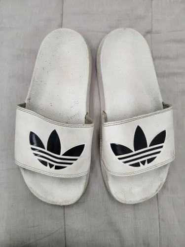 Sandálias Adidas Slide - Originais e estilosas