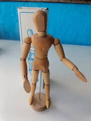 Boneco Articulado de Madeira 20 cm, Desenho, Moda