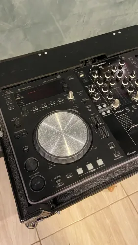 Controladora Pionner XDJ R1 com Case