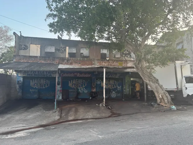 Vendo e alugo no Centro de Campina Grande ! Rua Luís Soares,. Alugo loja por 1.000