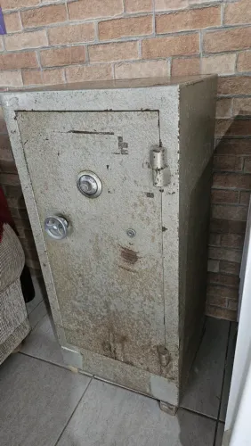 Cofre de Aço para Casa ou Escritório - Modelo raro um dos mais seguros