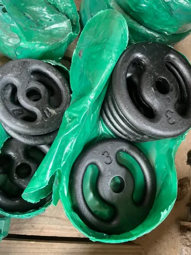 42 kg de Anilhas e 4 presilhas