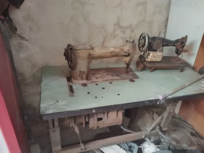 Máquina de costura industrial
