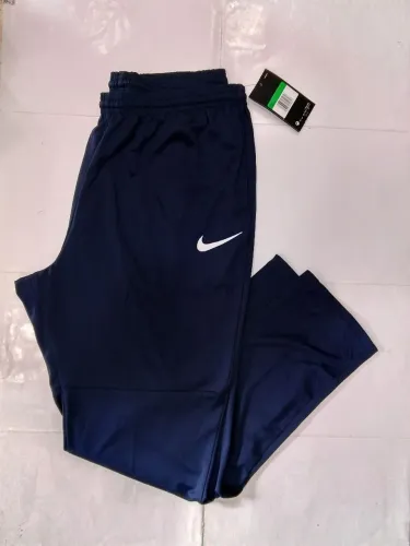 CALÇA  DE TREINO NIKE 