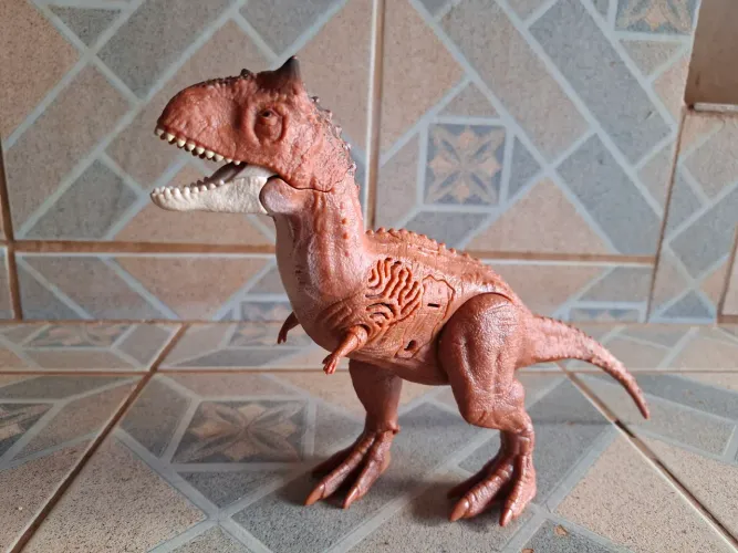 Dinossauro Carnotaurus - Jurassic World - Mattel 