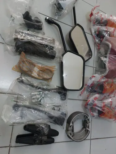 Kit Retrovisor Manete Pisca, punho, lanterna, pastilha,  Cg 150 Titan valor 300,00