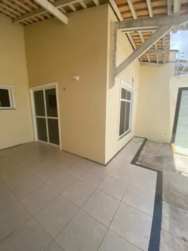 CP 053, Maraponga, Residencial Ouro Verde, Casa plana com 03 quartos, 02 vagas