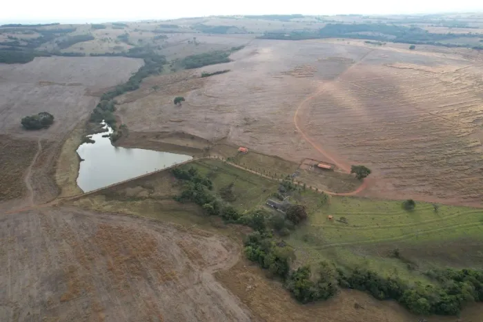 Fazenda em Piracanjuba-go
