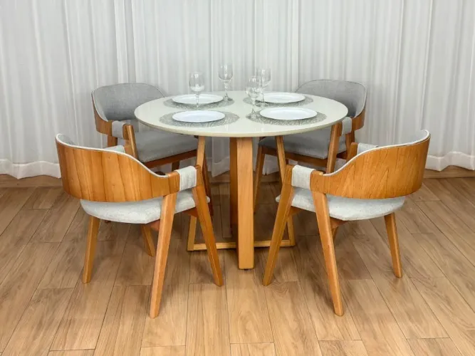 Mesa de Jantar Bali Circular 1.10×1.10m c/4 Cadeiras