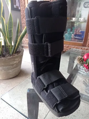 Bota Ortopédica Cano Longo