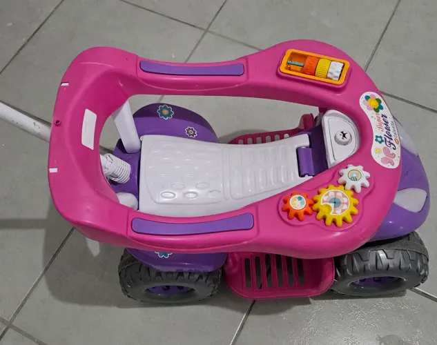 Veiculo Infantil Super Flower Calesita