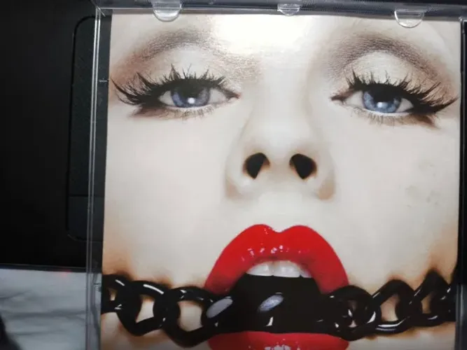 CD Bionic da cantora Christina Aguilera