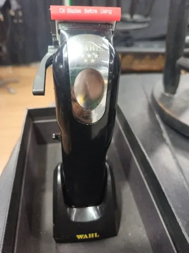 MAQUINA DE CORTAR CABELO WAHL