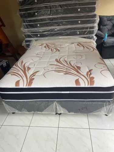 Cama QUEN molas ensacadas 