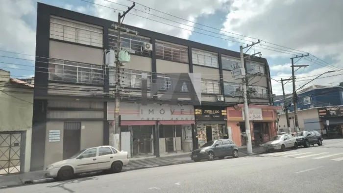 Salas Comerciais no Centro de Osasco, com 3 banheiros, no Edifício Guaiuba, 2º andar, são