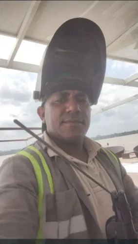 SOLDADOR SERRALHEIRO A DOMICÍLIO DISPONÍVEL.