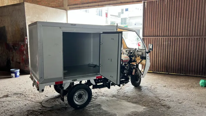 Triciclo motocar 250 cc 