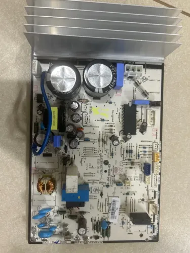 Placa LG de 18000 btus dual inverter condensadora