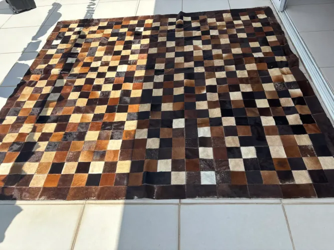Tapete De Couro Quadriculado 2,7 X 2,5  -natural/marrom