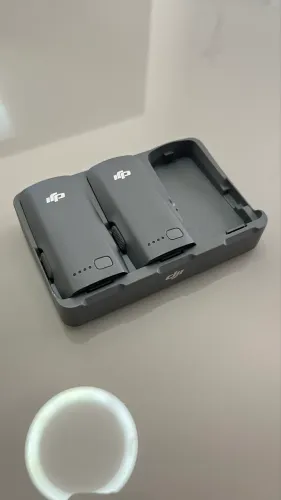 02 Baterias Dji Neo 2 + Hub de carregamento *Estado de Novo*