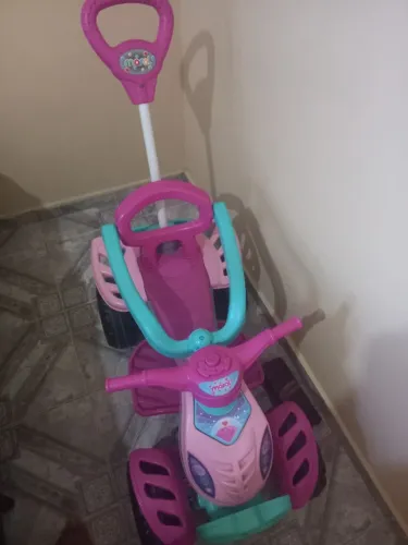Carrinho de passeio quadriciculo