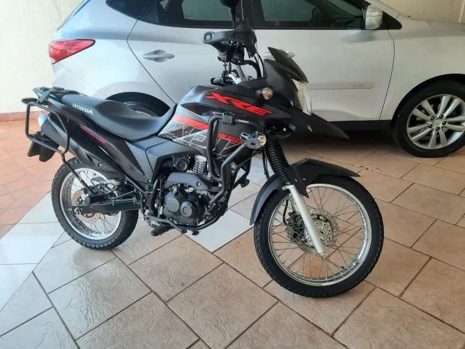 Moto Honda XRE 190 Adventure flex, estado de zero, freios ABS, único dono. 