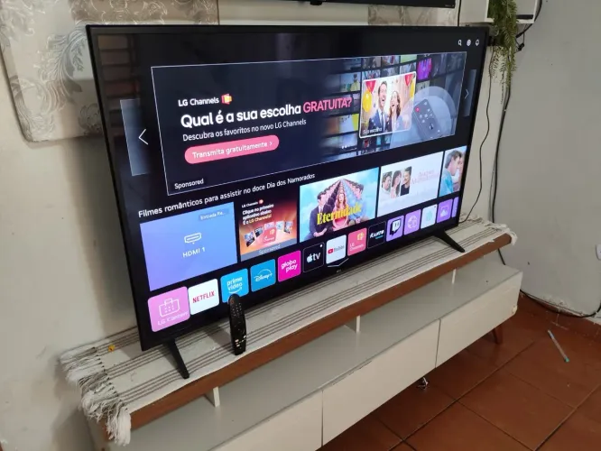 TV 60 POL. SMART WI-FI  LG. 4K . EXCELENTE 