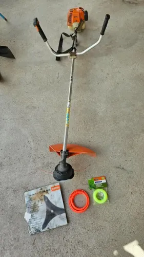 Roçadeira STIHL FS 80 - Gasolina + Acessórios